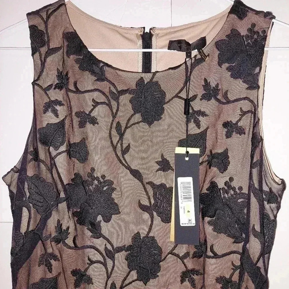 DONNA KARAN Floral Embroidered sleeveless dress. Size 4 - Picture 3 of 10